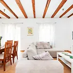 Villa Nira Radonic *