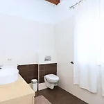Nira Radonic Villa *