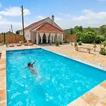 Nira Radonic Villa Šibenik