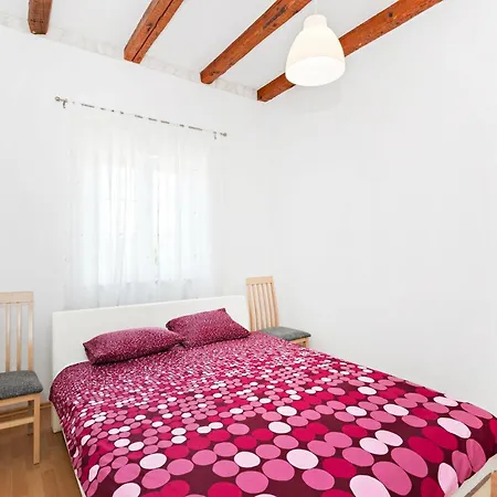 Nira Radonic * Sibenik
