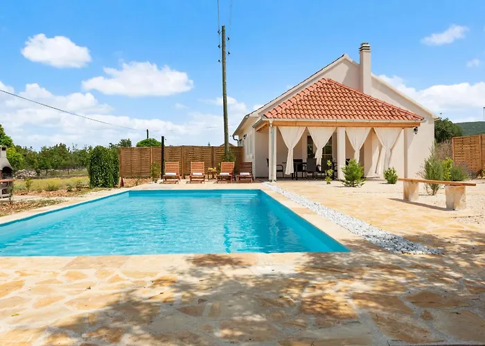 Villa Nira Radonić Šibenik