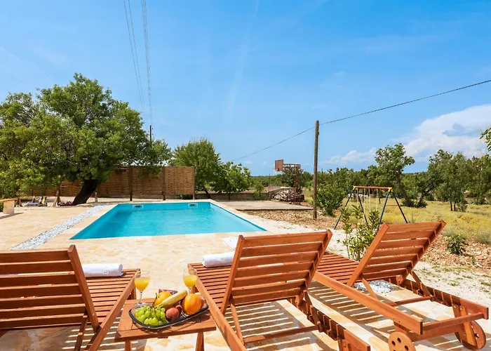 Nira Radonić Villa Šibenik